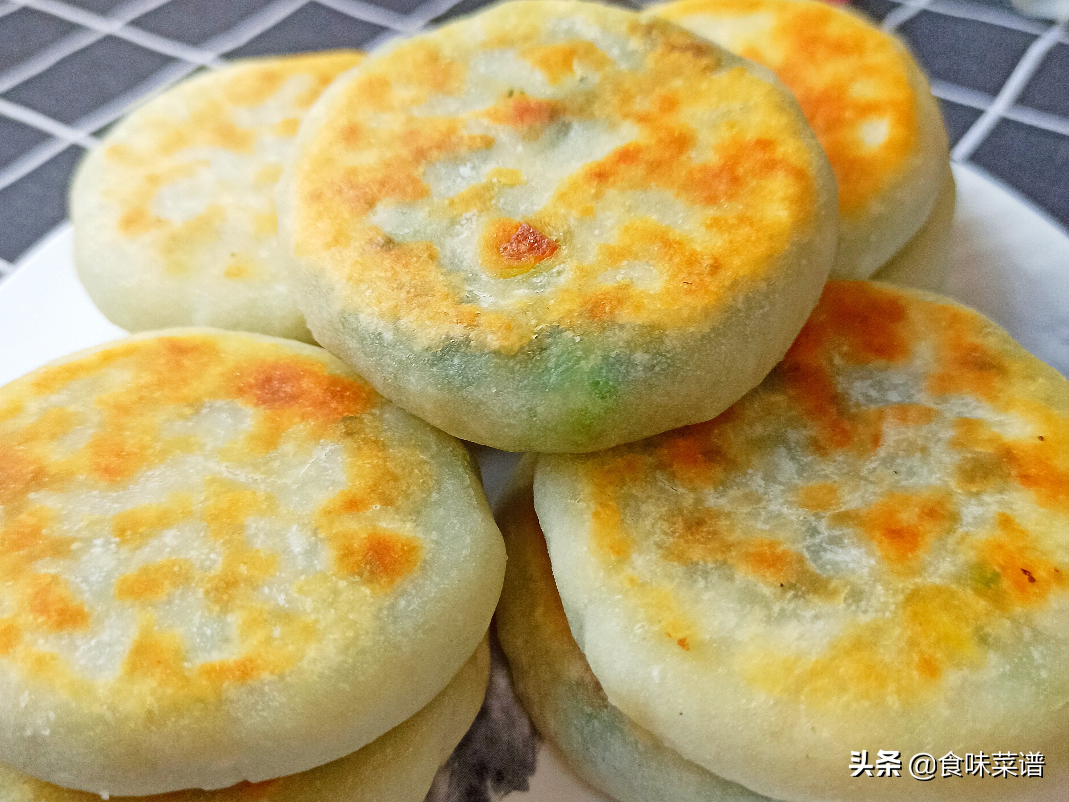 馅饼怎么做又薄又软又劲道,馅饼怎样做才松软好吃视频教程