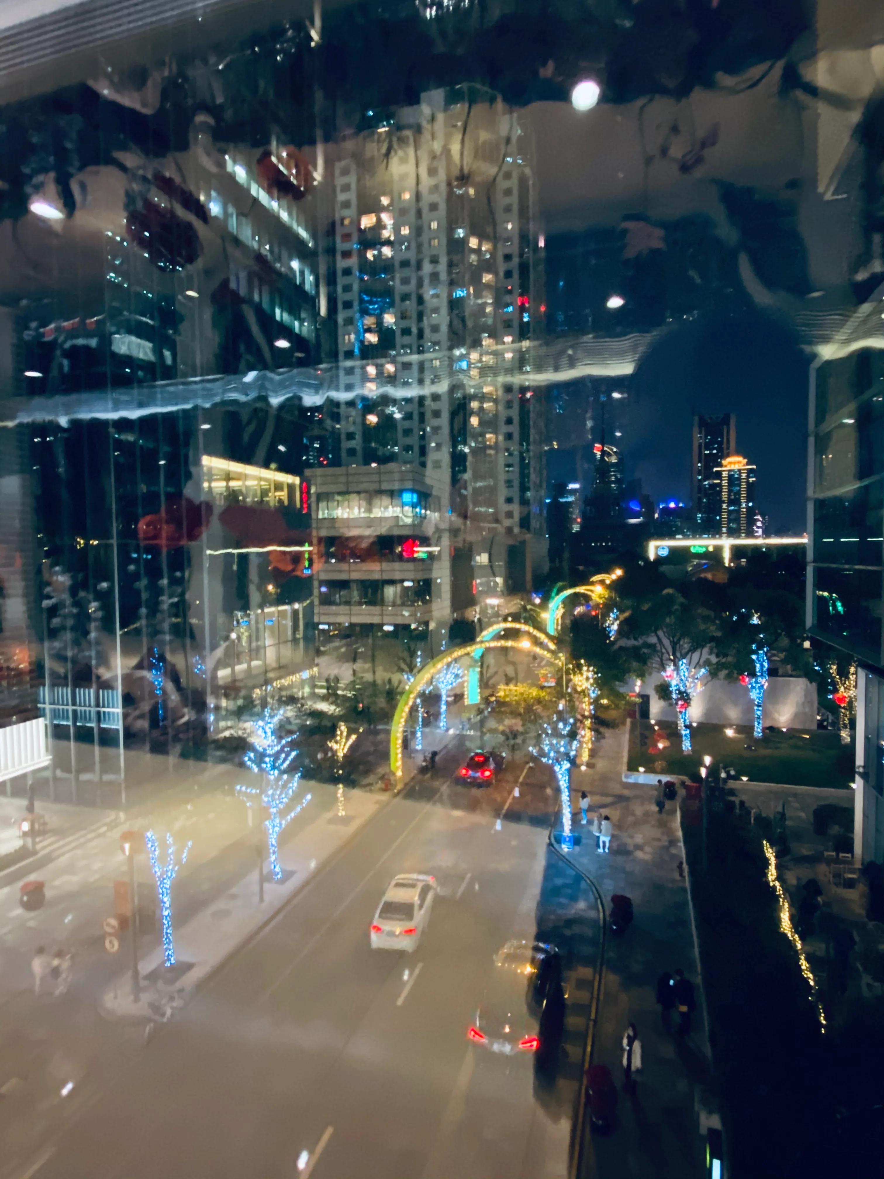 涓婃捣闈欏畨鍢夐噷涓績鏀荤暐,涓婃捣闈欏畨鍢夐噷涓績鍟嗗満