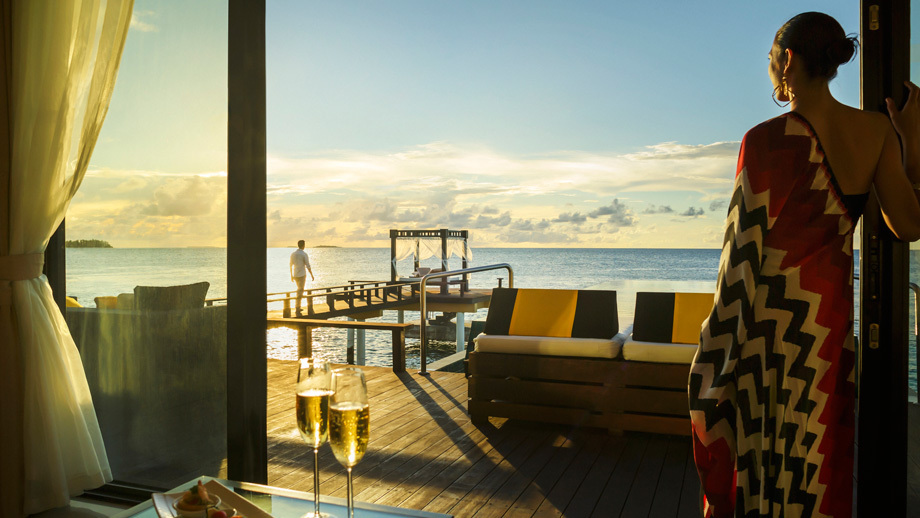 双层梦幻水屋，你要的马尔代夫性价比最高六星岛