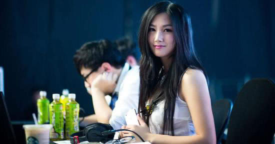 小苍女主播直播回放,小苍女主播个人资料