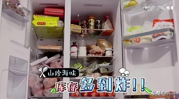 吴昕带货开肩衣服,一件t恤才400