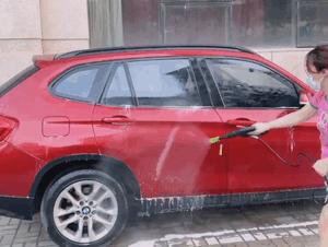 绿田洗车机自己洗车视频,绿田洗车机洗车流程