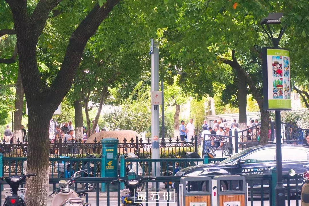 12个出口逛懂石路