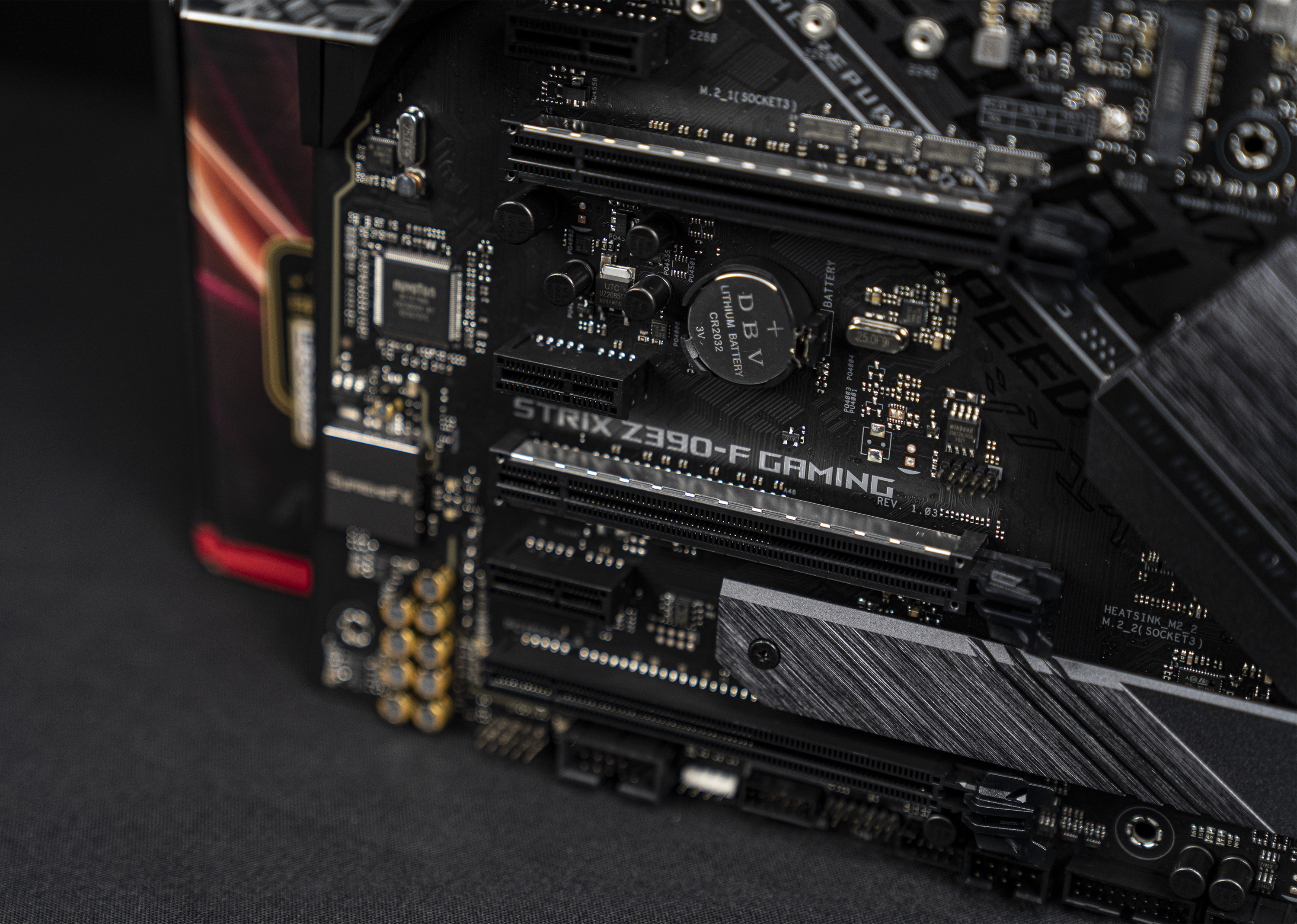 顶级机箱装机,第一次装机推荐机箱