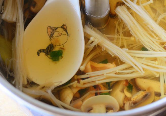 香菇墨鱼烧肉的做法大全家常,墨鱼汁对女性的好处