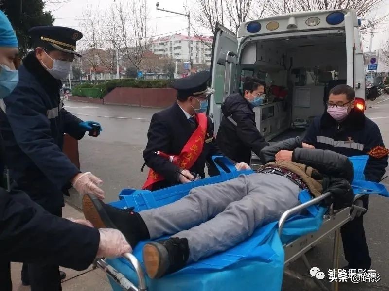 战疫情保春运铁路警察在行动,抗击疫情守护平安摄影征稿