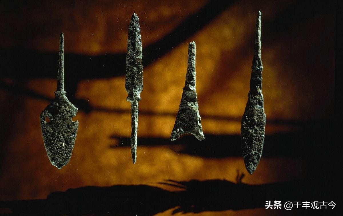 内蒙古大草原赛马射箭,内蒙古草原如何骑马射箭