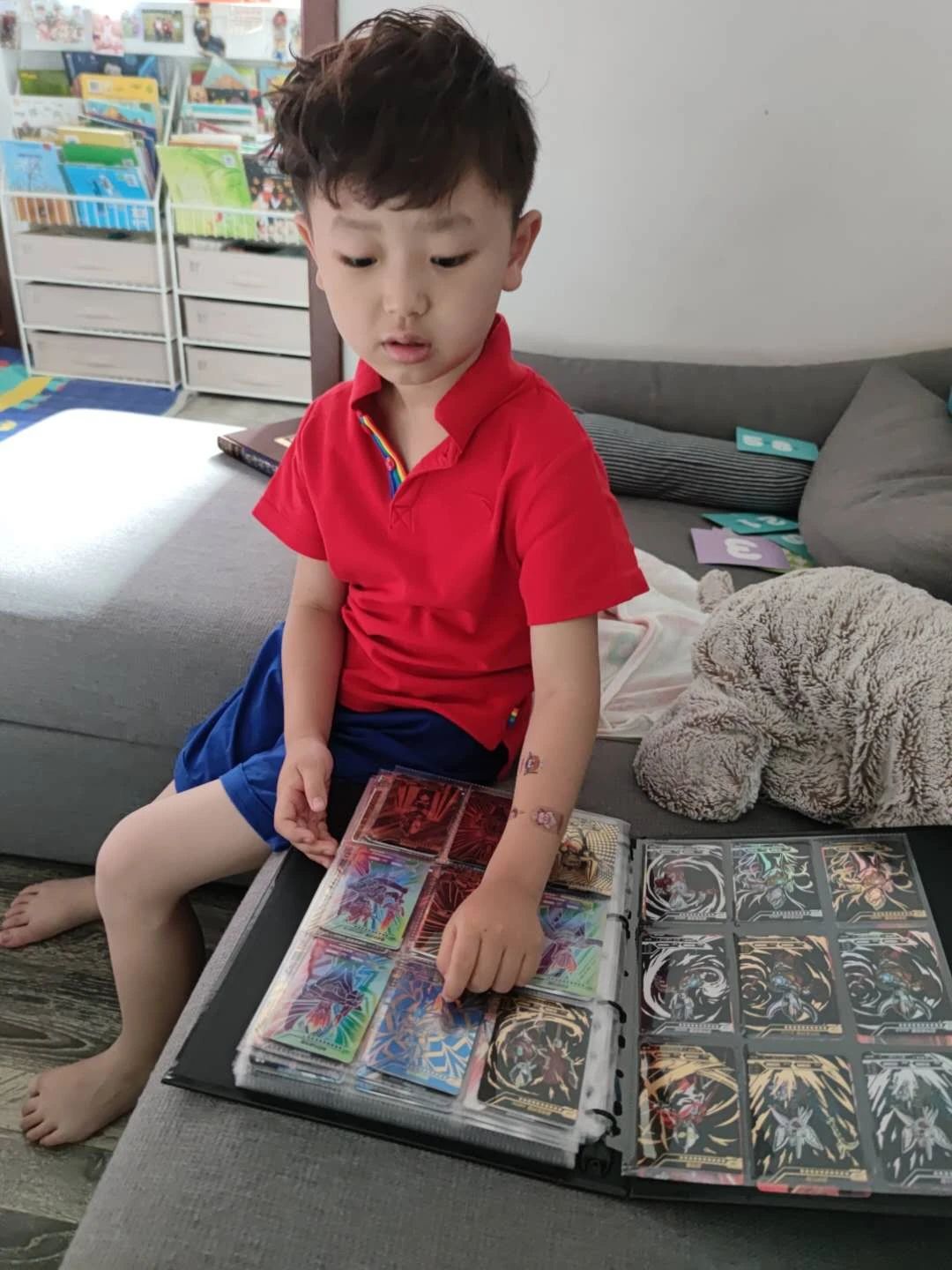 奥特曼卡片是买传奇好还是黑钻好,奥特曼卡片到底该不该给小孩买