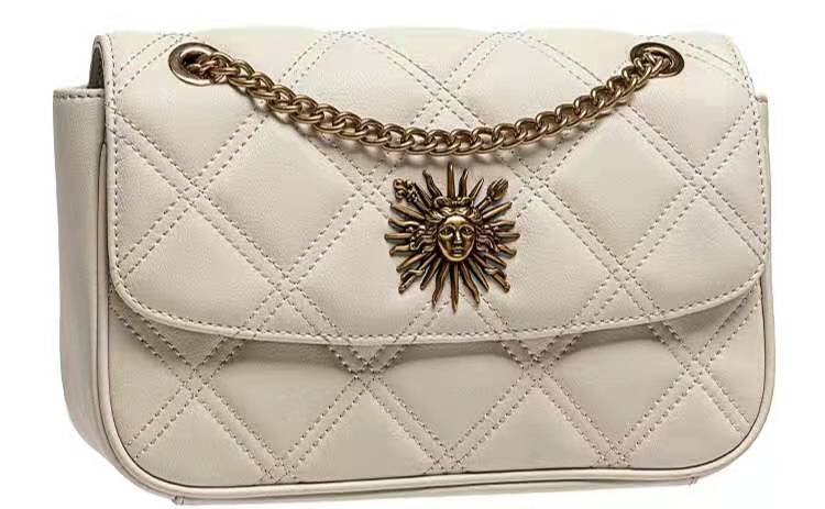 新年礼物给女生什么,新年给女生送什么花