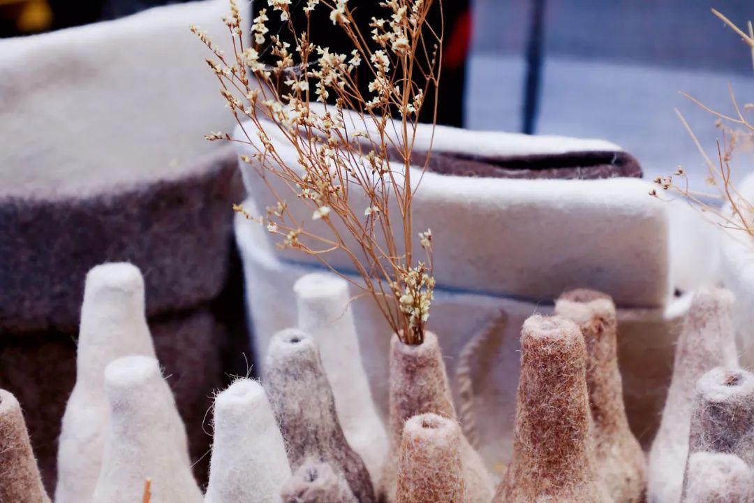 传统老式羊毛毡的制作,已消失的古老手工羊毛毡