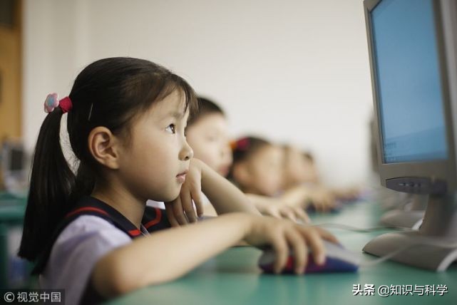 初中生玩网络游戏有什么影响,小学生过度玩网络游戏的害处