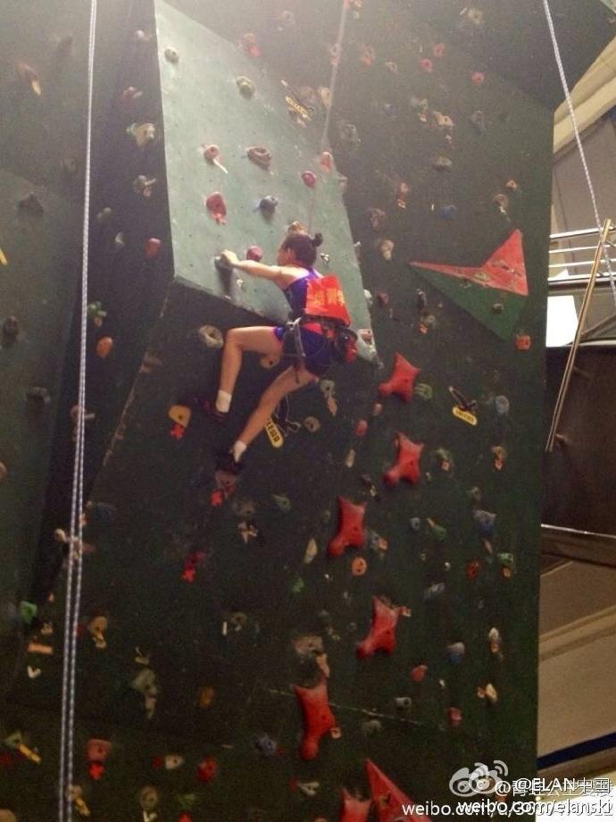 爽文般人生！天才学霸+世界冠军+绝美模特，17岁中美混血女孩火了