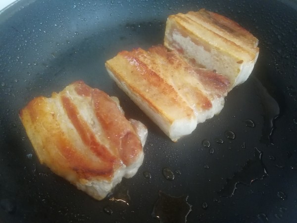 五花肉上五花下五花有什么区别,五花肉分上五花和下五花哪个好