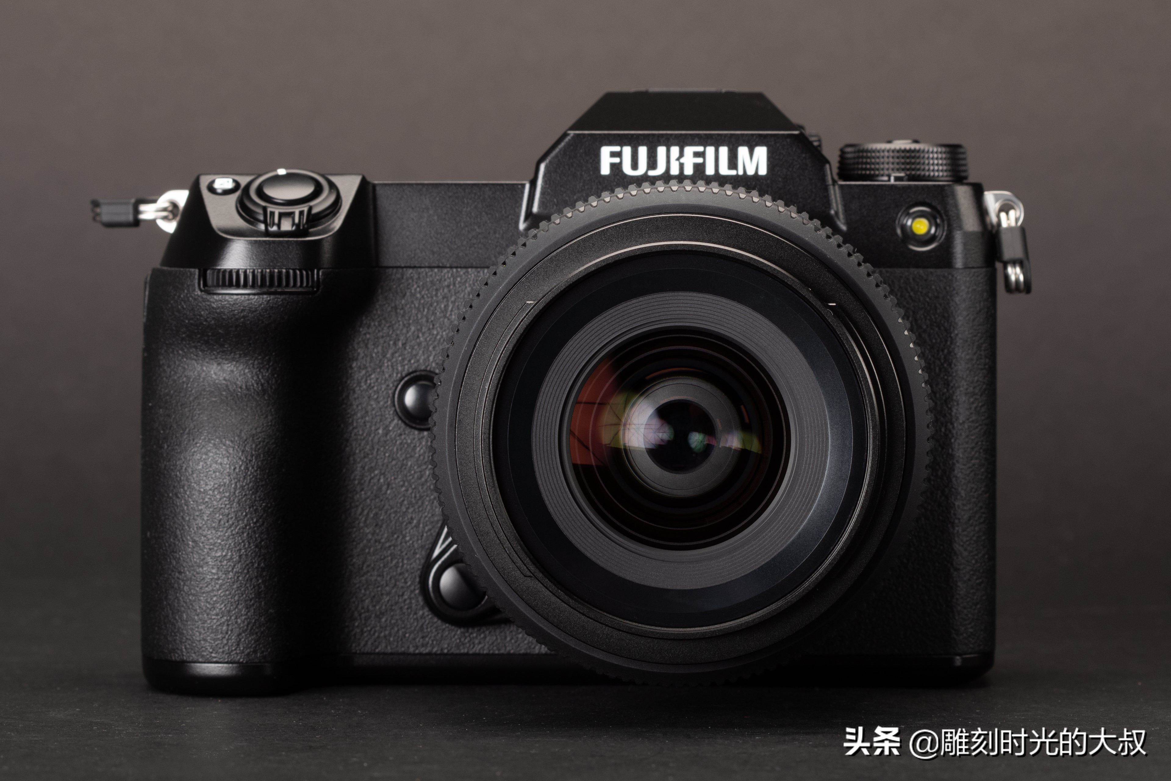 最便宜的中画幅相机二手多少钱,最便宜的二手无反相机