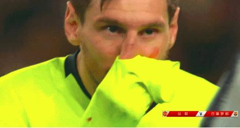 梅西被打得最惨的一次,梅西心酸瞬间