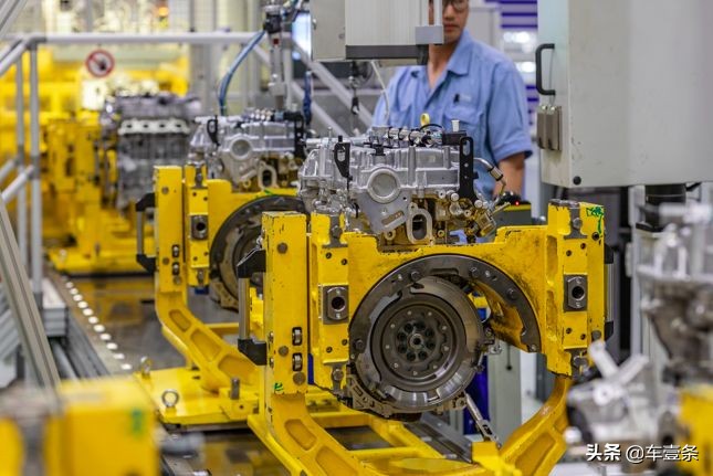 官降2万拼『价格*刀刺**』？名爵HS拼的是真『芯』丨车壹条