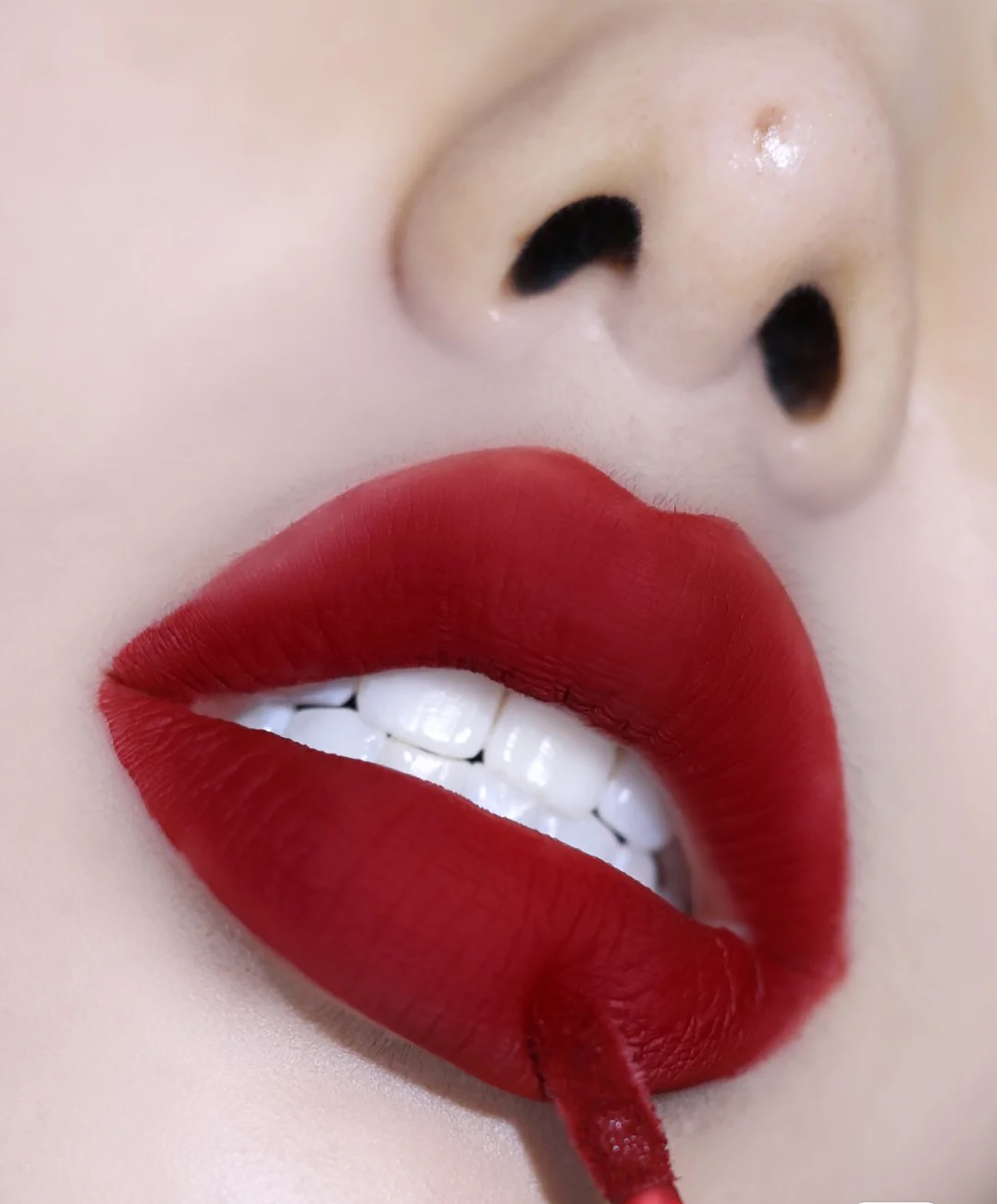 口红秋冬最新口红推荐,大牌口红深色口红推荐