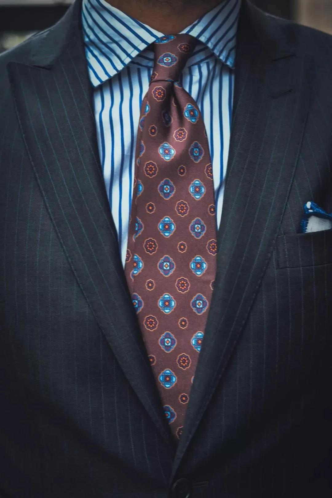 职场中年男士穿衣搭配,40岁男士如何穿显高级感