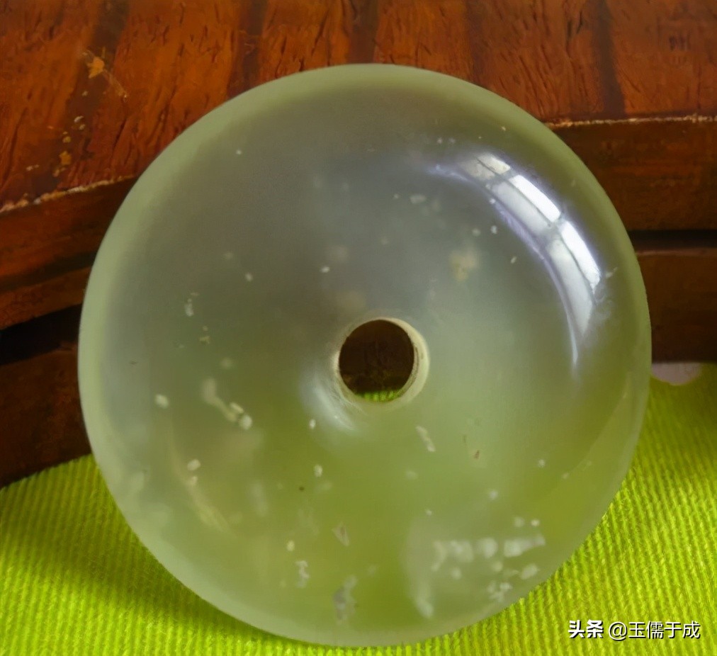 图解石英岩玉与翡翠的区别,石英岩玉和碳酸盐质玉哪个值钱