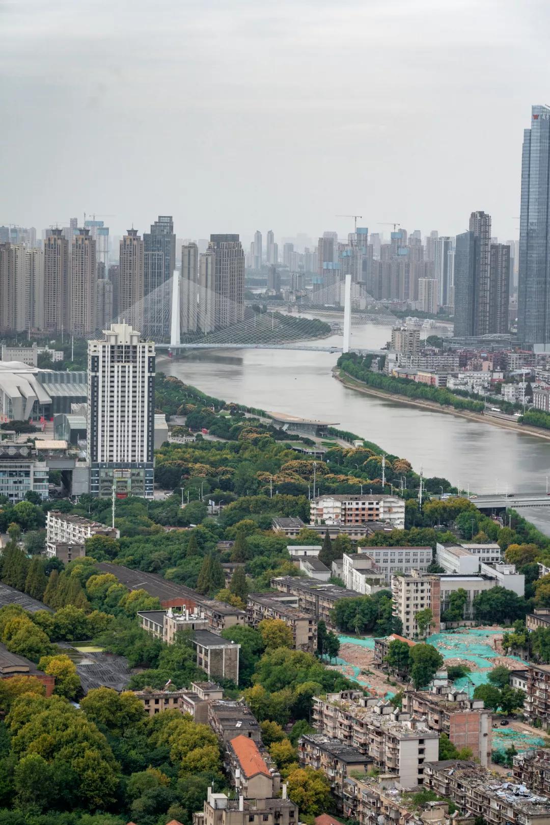 “亚洲桅杆”上的消防故地,曾让武汉三镇失去秘密