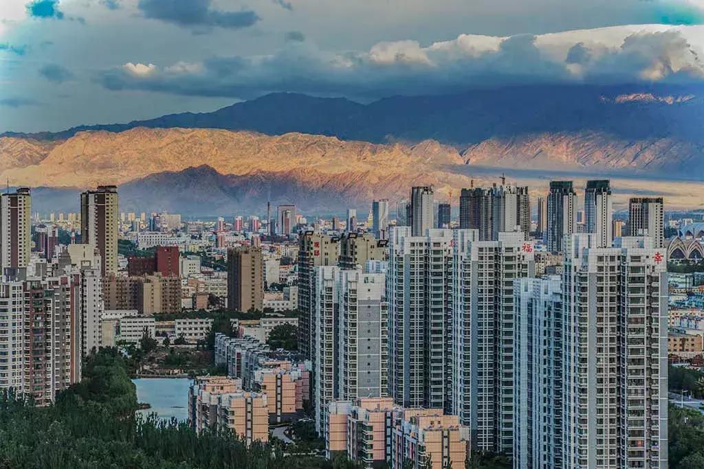 银川一个不一样的西北城市,宁夏银川大西北