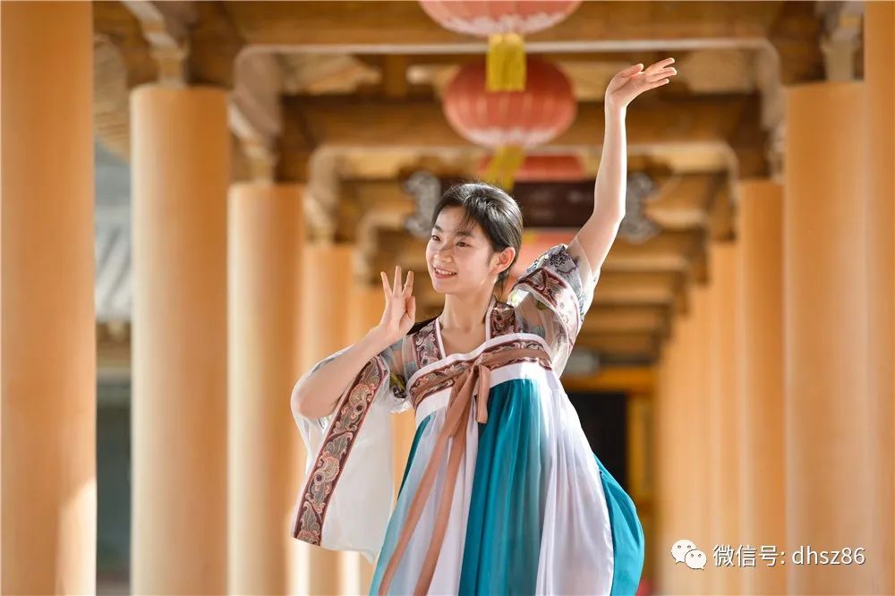 月牙泉景区敦煌山庄,敦煌山庄在哪里