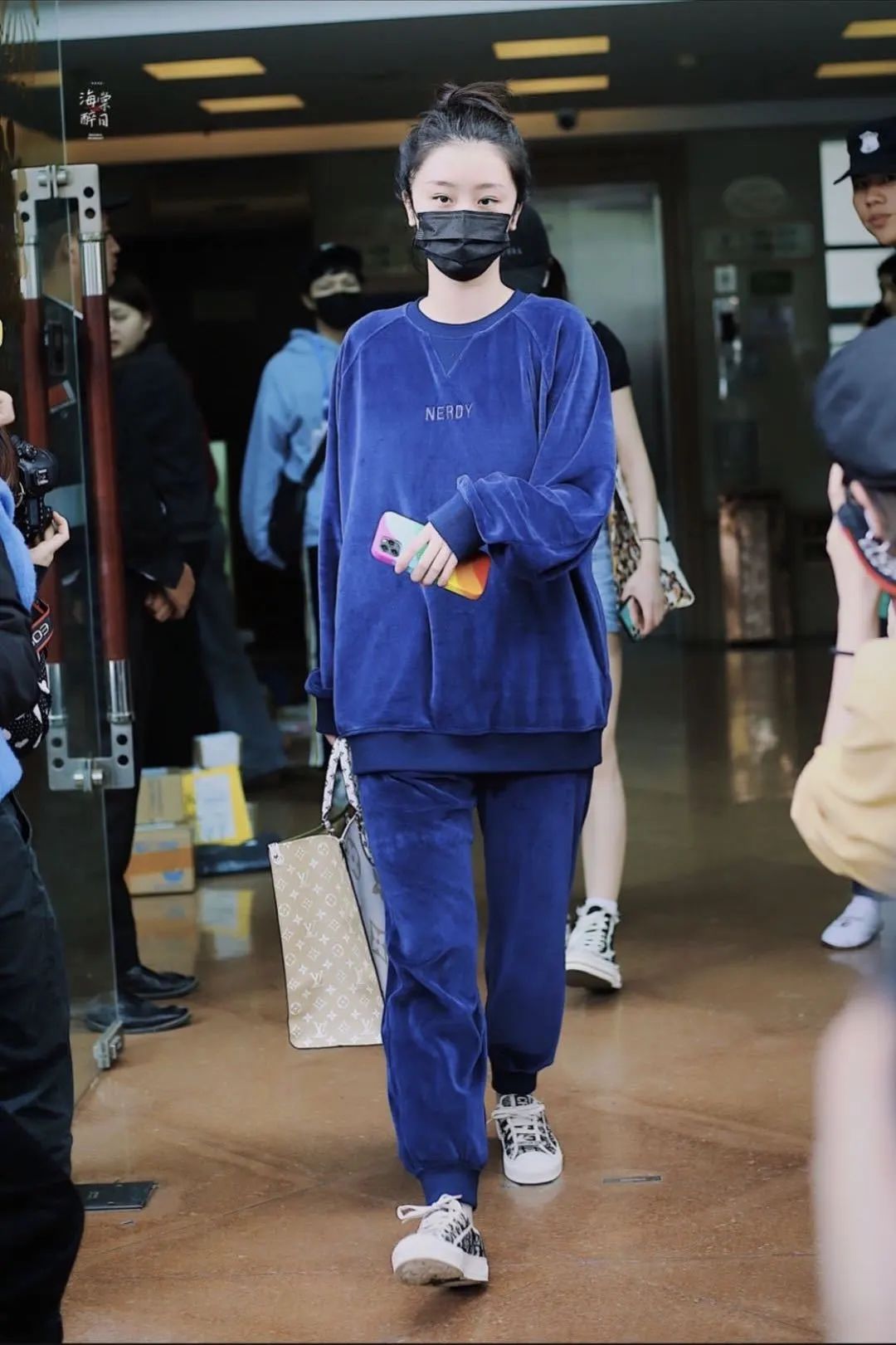 被明星带火的同款国货,被明星同款刷屏的女孩