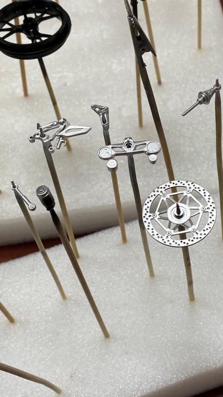 摩托车模拟器玩一玩,仿真合金1:18摩托车模型