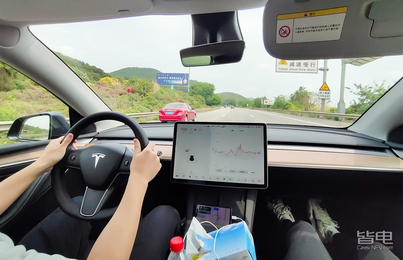 特斯拉modely2021款和2022款区别,20万公里的特斯拉modely怎么样