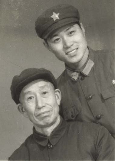 怀念老红军父亲：点滴回忆篆初心，寓于小处缅品行