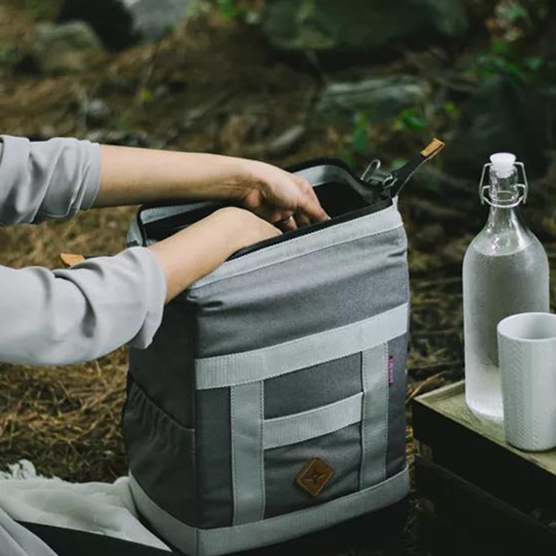 逃离城市去草原生活,游走于山水间拥抱大自然