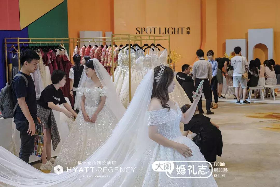 从万元婚纱照到10万婚宴，为什么全福州备婚的人都来参加喜事会