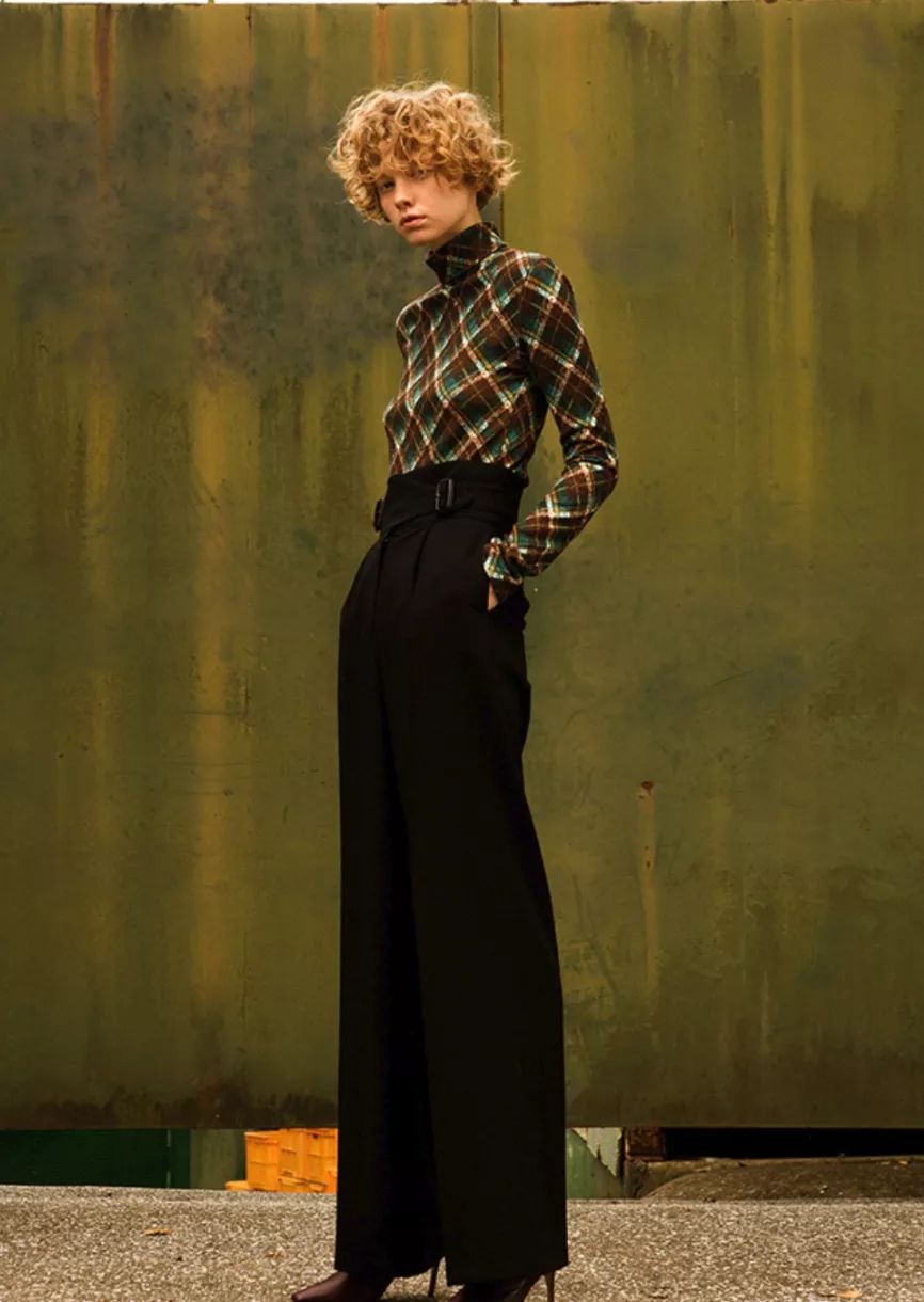 闊╁墽濂充富绌挎惌鍝佺墝,闊╁墽濂宠绌挎惌鍝佺墝