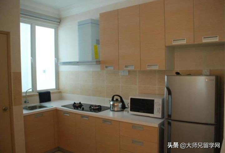 别怪我没提醒你，千万别来英迪大学!