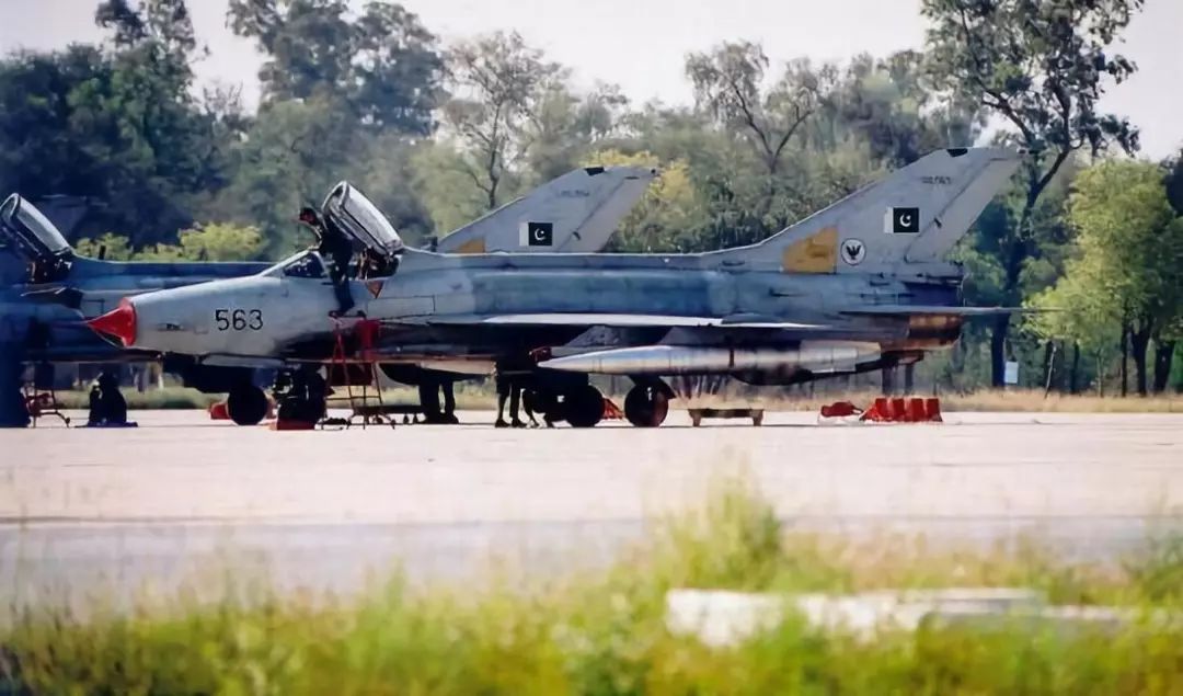 火爆双十一!谁才是中国出口战机中的销量冠军?枭龙都比不上它