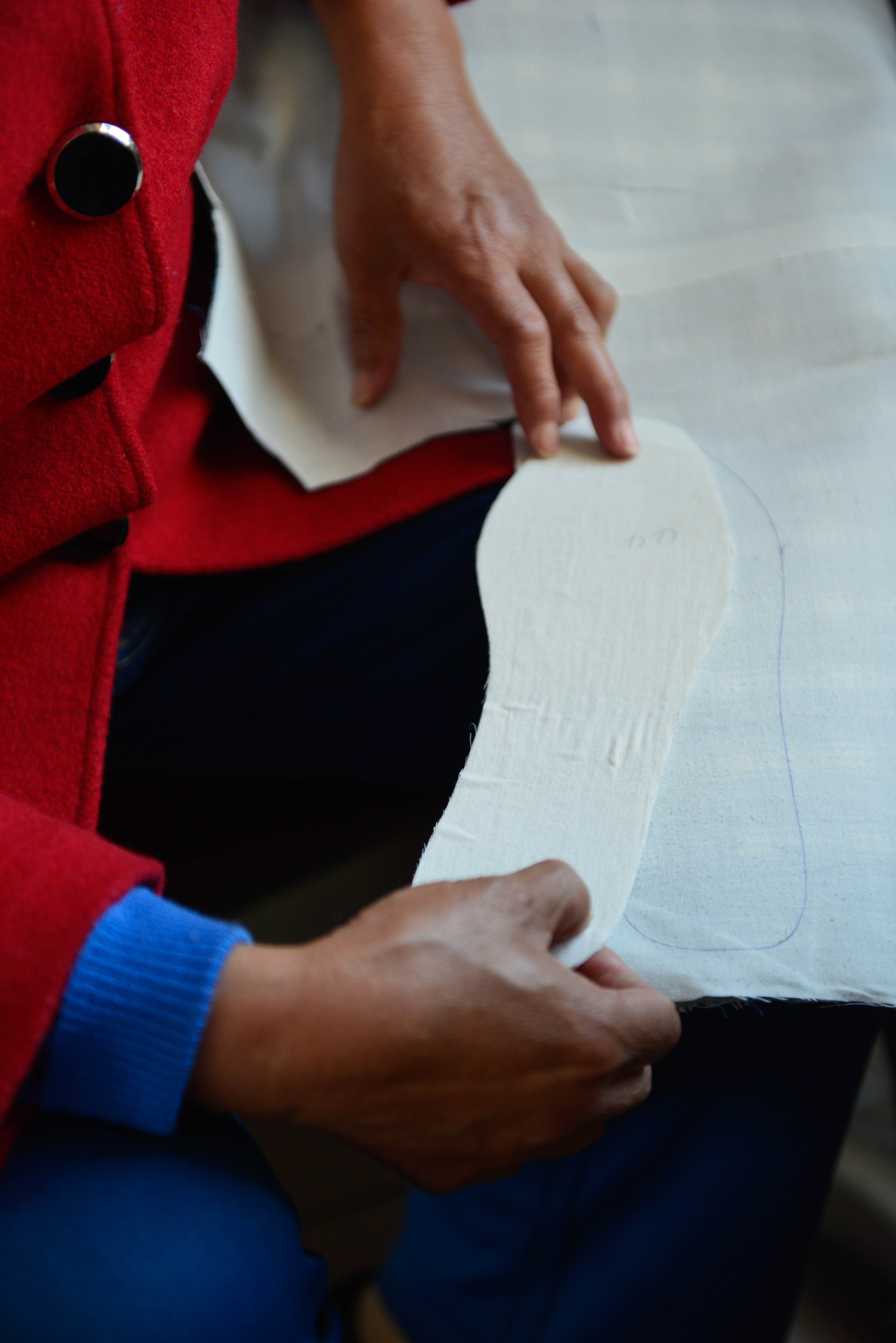 独一无二的手工绣鞋垫,手工刺绣鞋垫全部过程