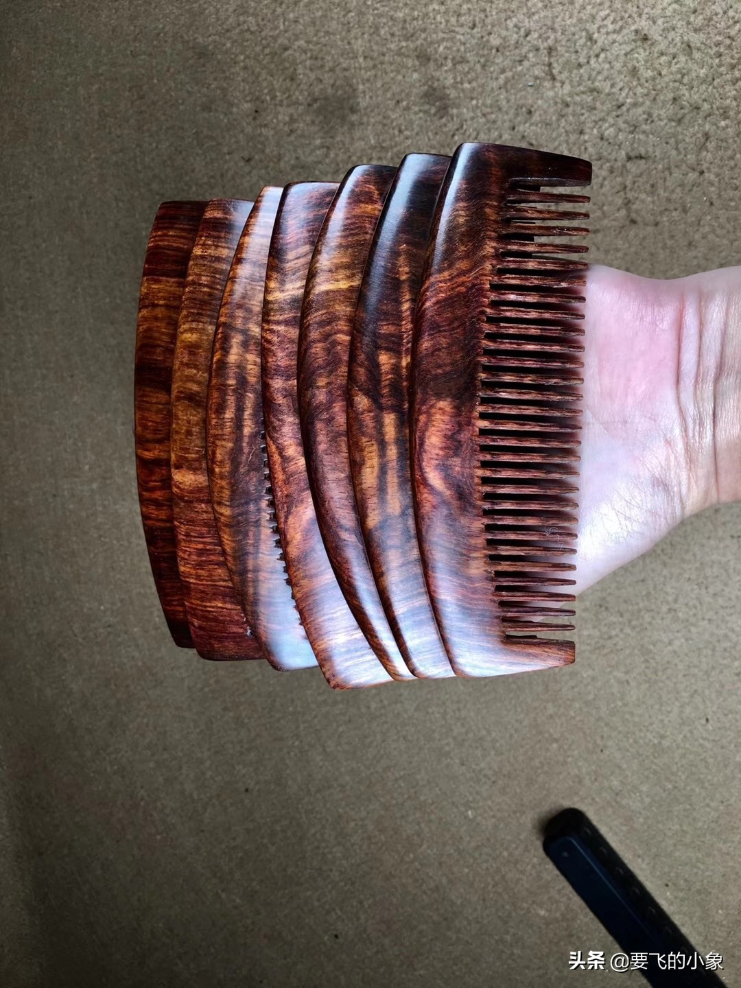 黄花梨的木梳,黄花梨木梳有什么好处