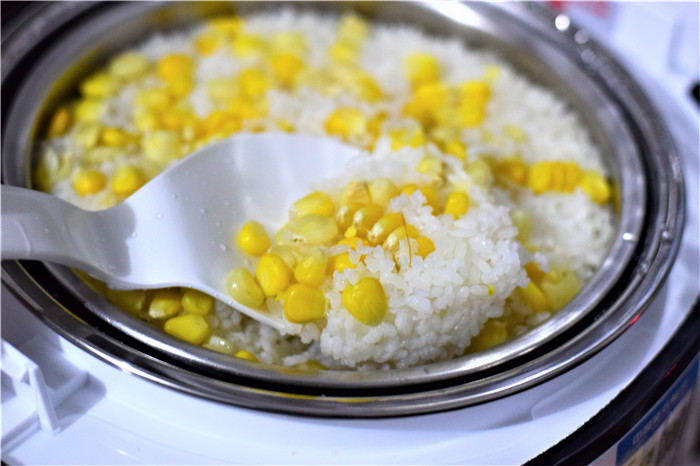 什么电饭煲煲饭又软又香,普通电饭煲脱糖米饭的做法