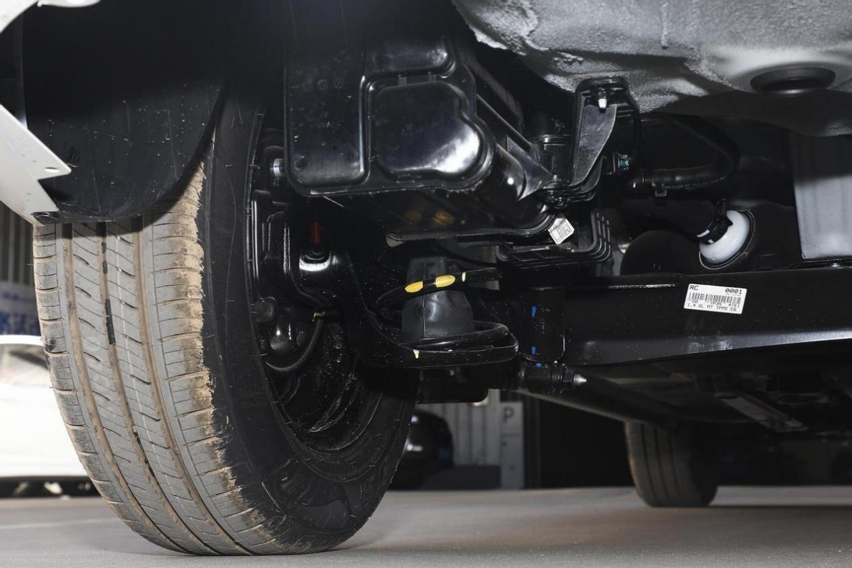 不到五万左右的轿车推荐,不到5万三厢车