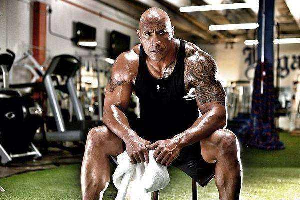 业余健身爱好者吃什么补剂,健身房中常见的蛋白质补剂