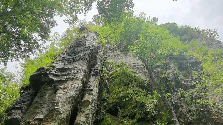 黔南第一山在什么地方,黔南第一山在哪里