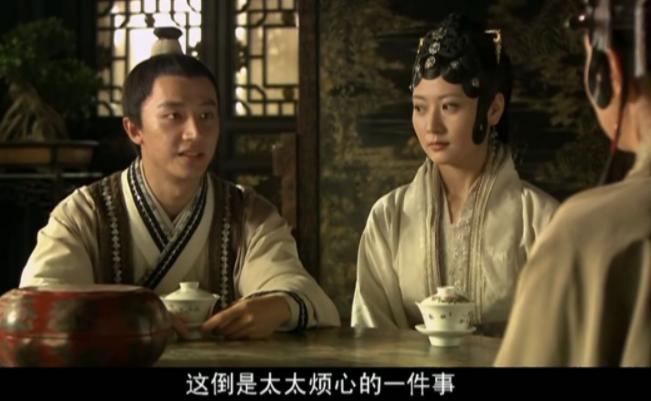 “不靠傍大姐”，36岁的黄轩，打了多少男明星的脸？