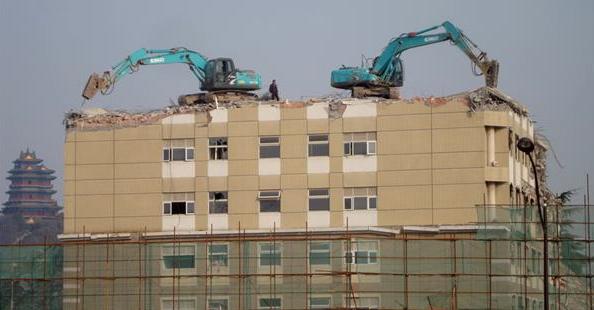 月入过万开挖掘机,开挖掘机月入多少