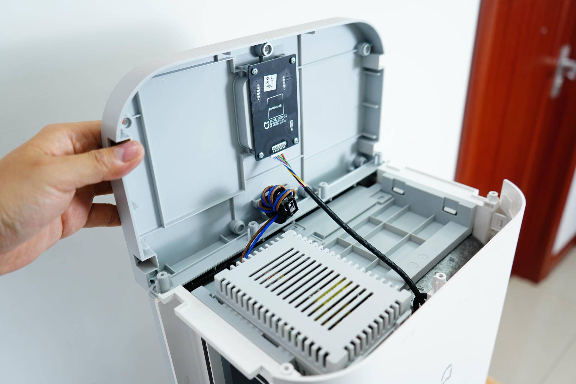 细分产品线还是市场需求——小米A1新风机,我们拆个透彻操作