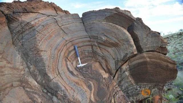 陨石是由什么产生而来的,陨石是什么