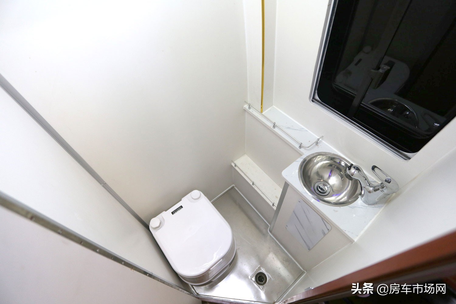 2.8t柴油皮卡房车油耗,超安全的原厂欧睿房车