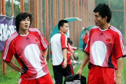 郑智18岁的照片,郑智40岁球员