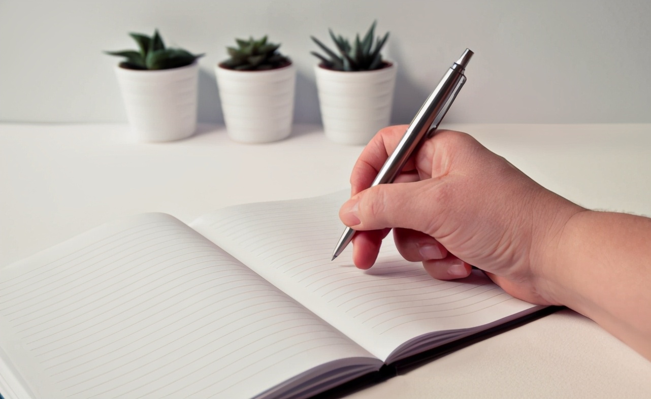 当亲朋好友跟你借钱时怎么回绝,高情商如何拒绝亲朋好友借钱