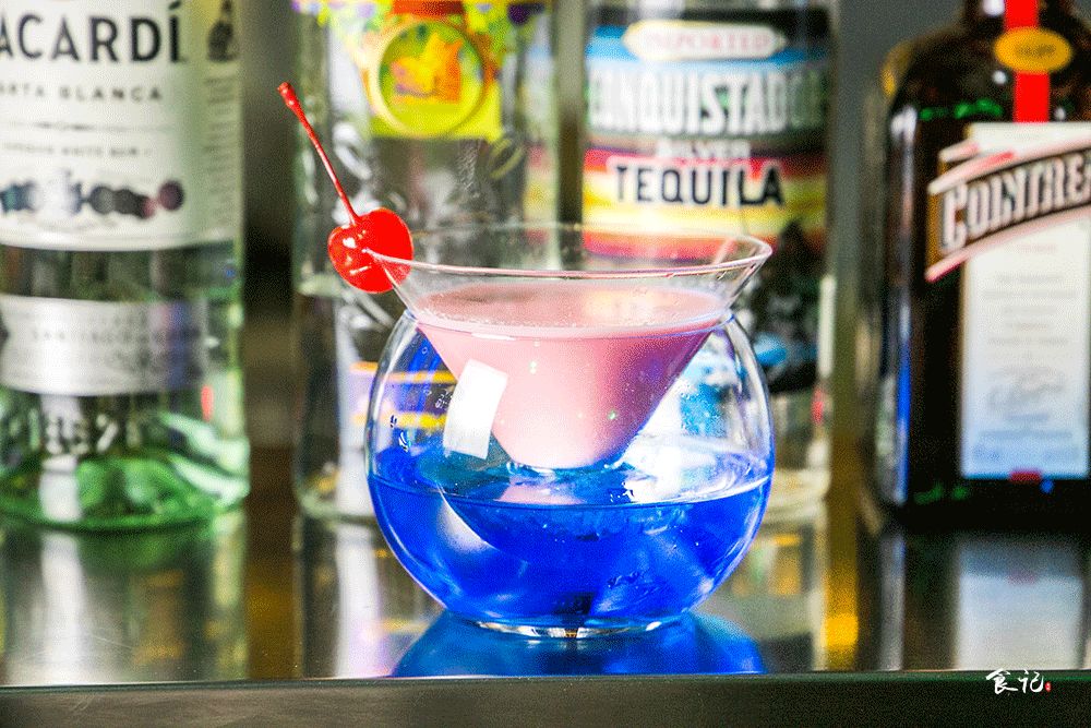 写字楼里的观景酒馆,写字楼里面的酒馆