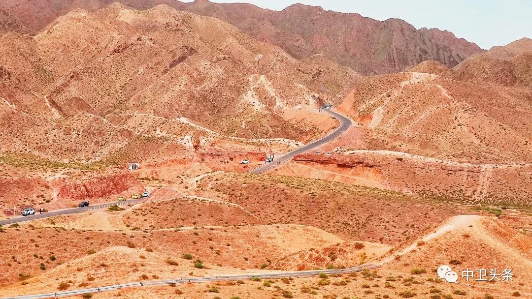 中卫大学生,大学生沙坡头